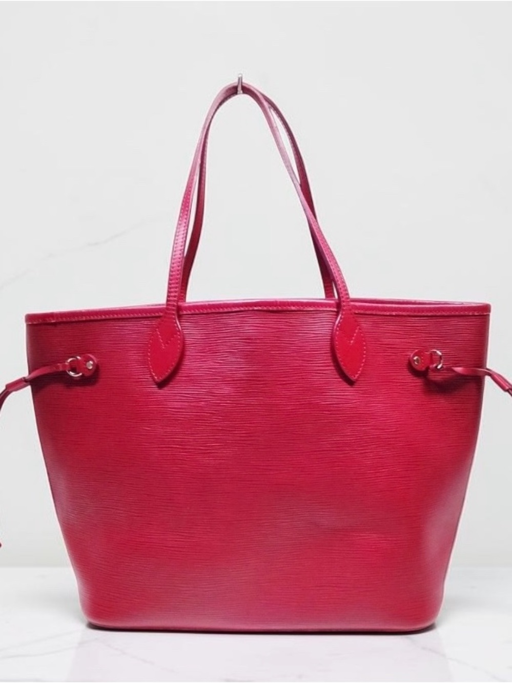 ✨🛍️ Louis Vuitton Fuchsia Epi Leather Neverfull MM